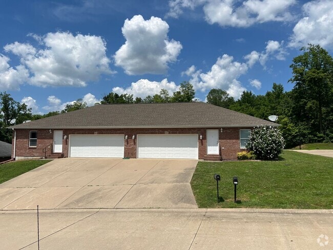 Building Photo - Travelers Way 2644/2646 Unit 2646 Rental