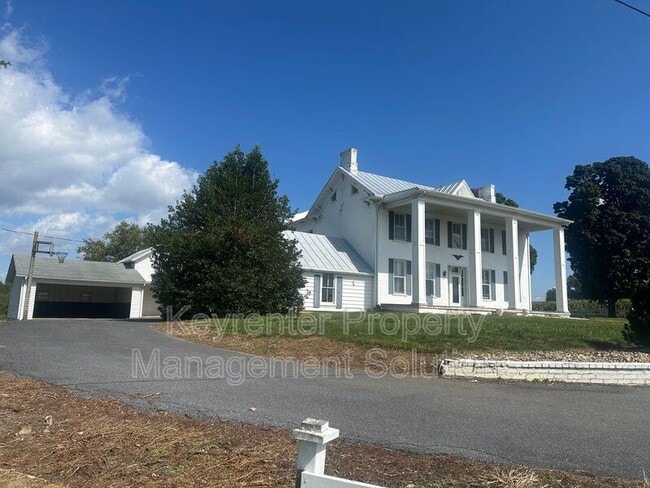151 Tanner Ln