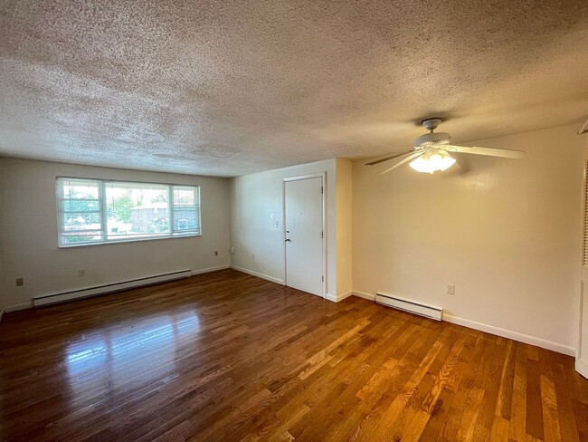 Building Photo - 177 Loudon Rd Unit 209