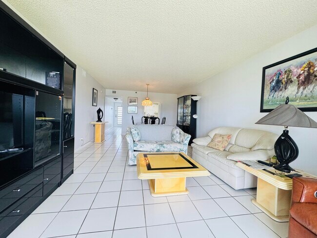 Photo - 2430 Deer Creek Country Club Blvd Unidad 407-2