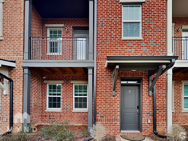 Building Photo - 1777 Temple Ave Rental