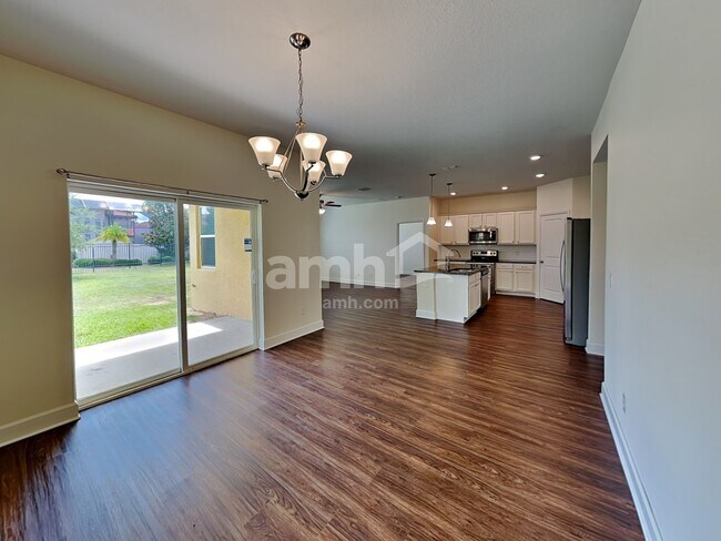 Photo - 306 Crestrun Loop