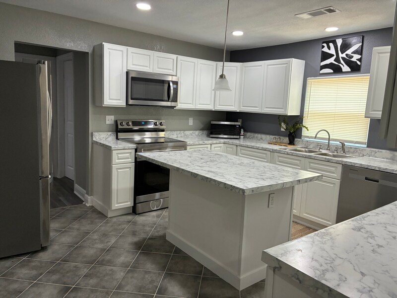 Photo - 706 E Tinsley St