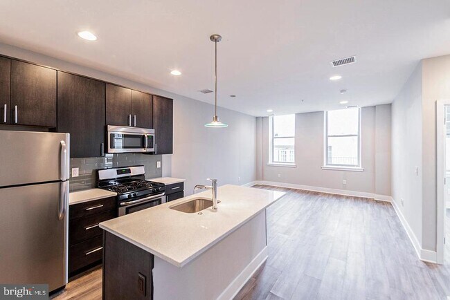 Photo - 1607 Catharine St Apartment Unit 2B