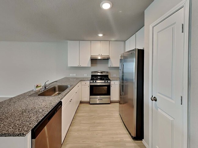 Photo - 4330 Rapids Way