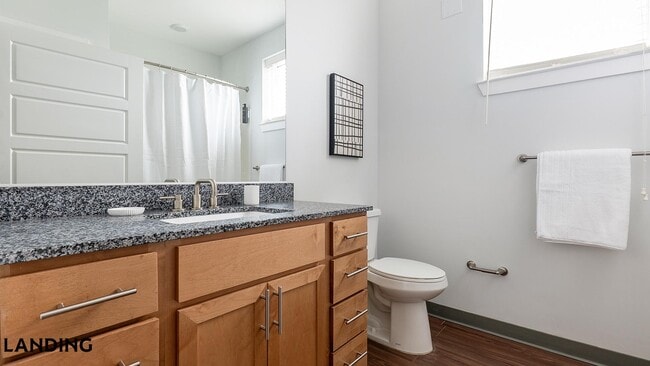 Photo - 302 13th St S Unidad PH738