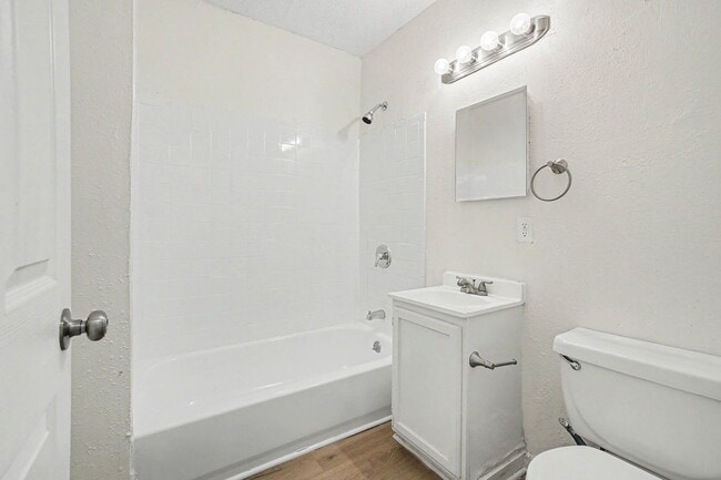 Photo - 5013 S Benton Ave