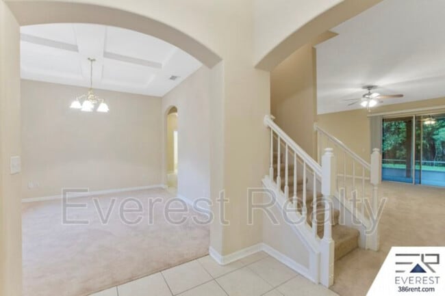 Photo - 14 Rymsen Ln