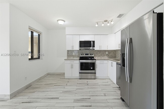 Photo - 2627 SW 29th Pl Unit 2627
