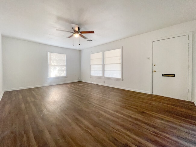 Photo - 3812 Pine Ave