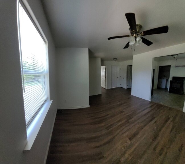 Photo - 1714 County Rd 244E