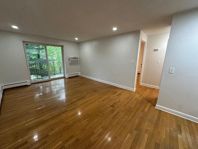 Building Photo - 32 Annese Rd Unit 12