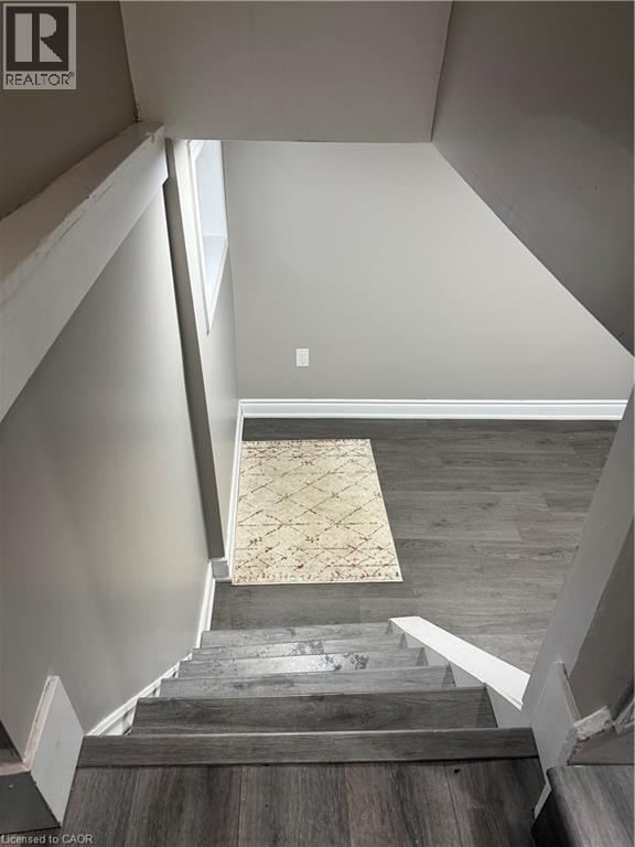 Photo - 22 Graham Ave N