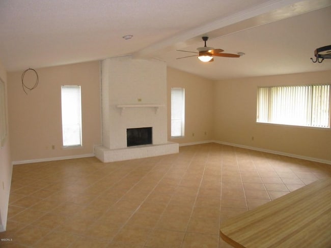 Photo - 56105 Diamondhead Dr E