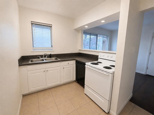 Photo - 3304 Red River St Unit 106