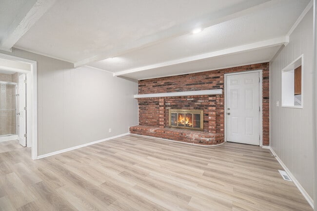 Photo - 4716 N Olive St