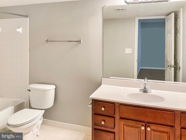 Photo - 162 Riggs Rd