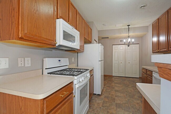 Photo - Beautiful 2-Bedroom 3-Bathroom Townhouse in Plymouth!