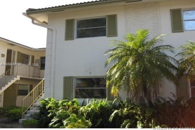 Building Photo - 3090 Coral Springs Dr Unit 8