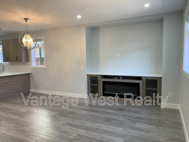 Photo - 756-756 Glenwood Ave