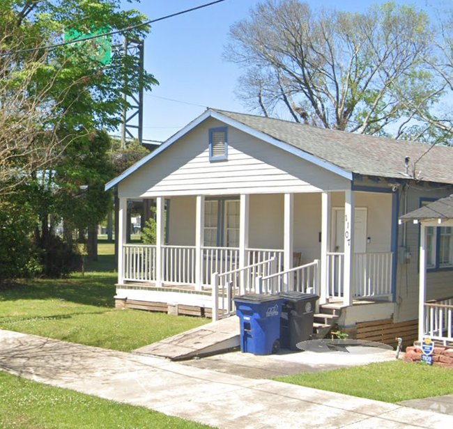 Building Photo - 1107 Myrtle Walk Rental