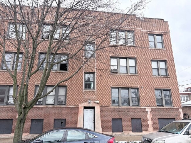 Photo - 5010 W 18th St Unit 3