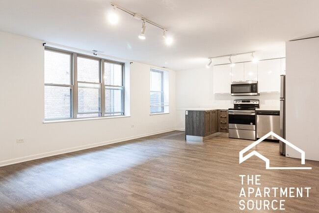 Photo - 940 W Winona St Unidad 411