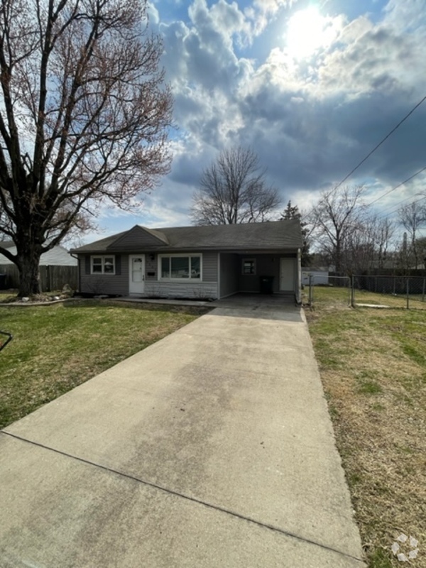 Building Photo - 7102 Nathan Hale Way Rental