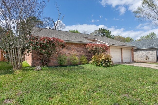 Photo - 16962 Glen Eagle Dr N