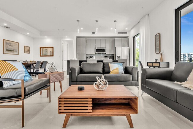 Photo - 2100 Miami Rd Unit 204