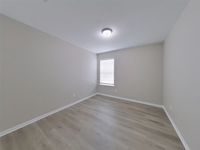 Building Photo - 308 Summer Horse Dr