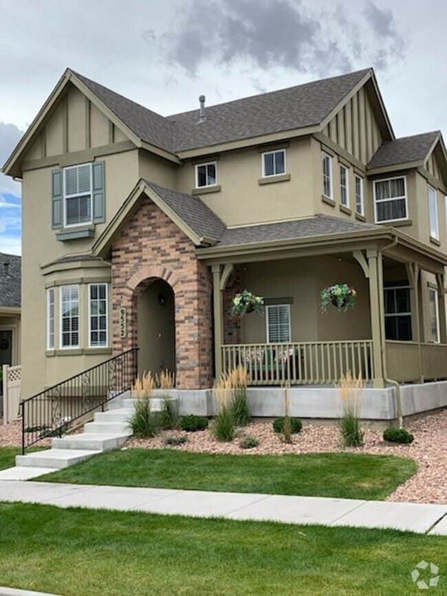 Building Photo - Living by the Lake! 3 bed, 2.5 bath, 3 car!! Rental