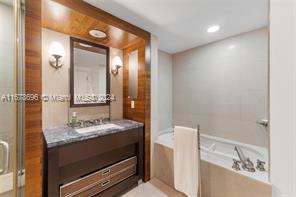 Photo - 6801 Collins Ave Unit LPH01