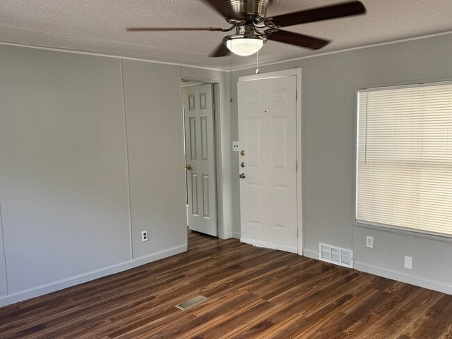 Photo - 8415 Braewick Dr