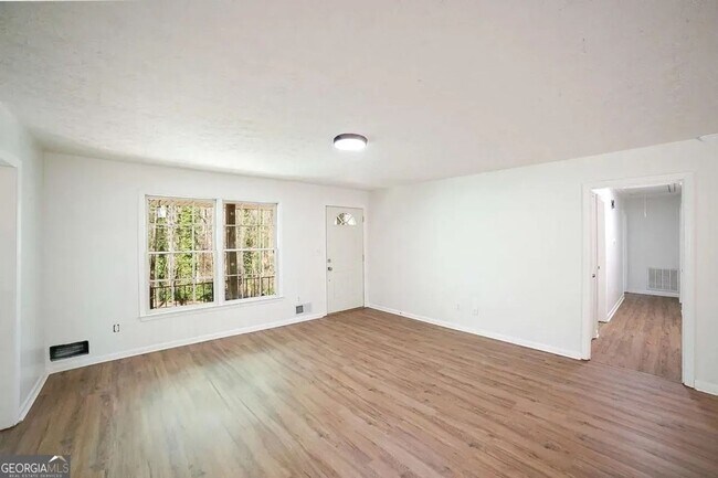 Photo - 325 Segrest Cir Unit 1