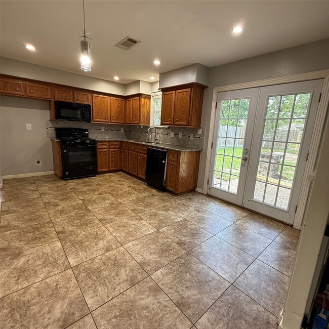509 Avondale Ln