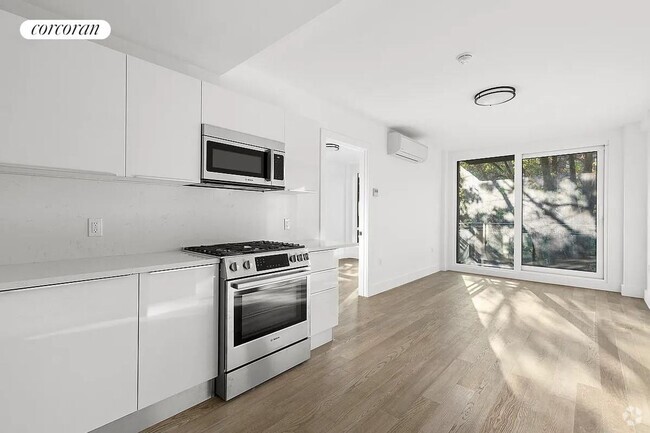 Building Photo - 1673 Ocean Ave Rental