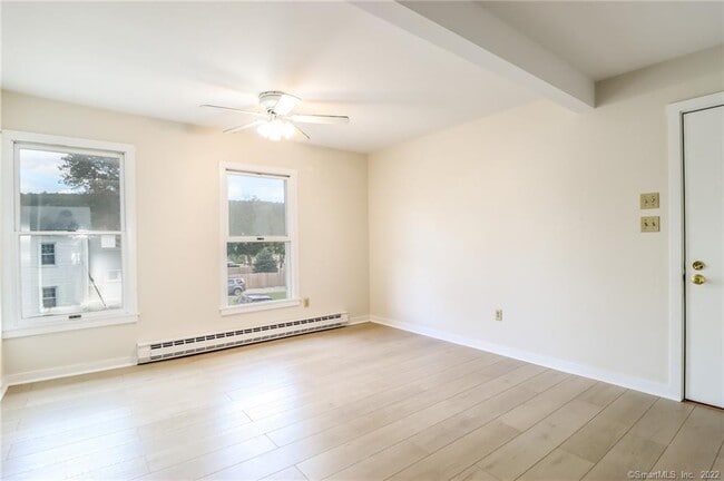 Photo - 14 Elm St