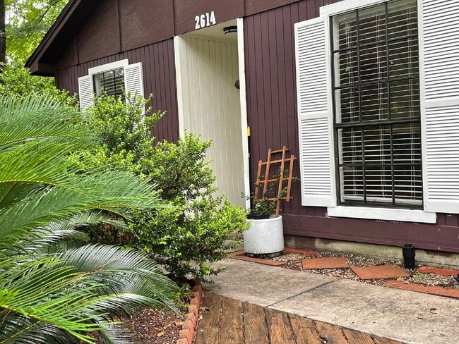 Photo - LOVELY ONE STORY wooded-lot home in the heart of The Woodlands.