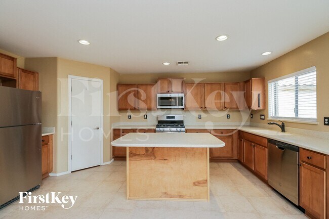 Photo - 1730 Maddison Cir