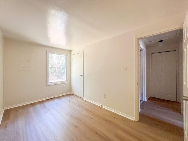 Photo - 7 Fox Hill Dr