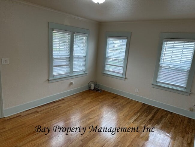 Photo - Charming 2 Bedroom, 2 Bath Home with Beaut...