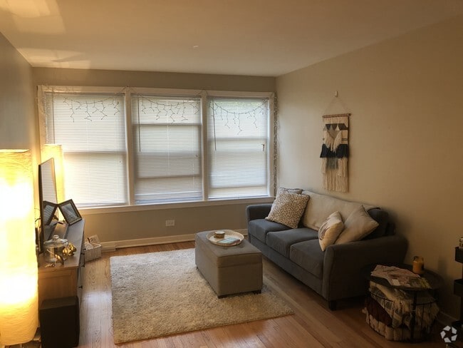 Building Photo - 9126 keating ave Unit 1A Rental