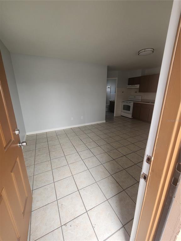 Photo - 906 E 108th Ave