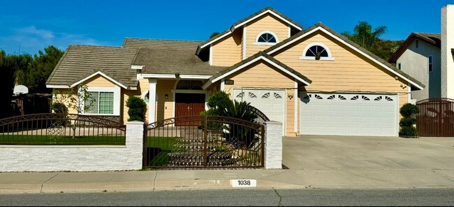 Photo - 1038 Regal Canyon Dr House