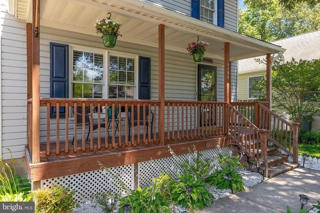 Photo - 1196 Spruce Ave