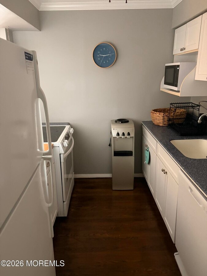 Photo - 210 Fifth Ave Unit 35