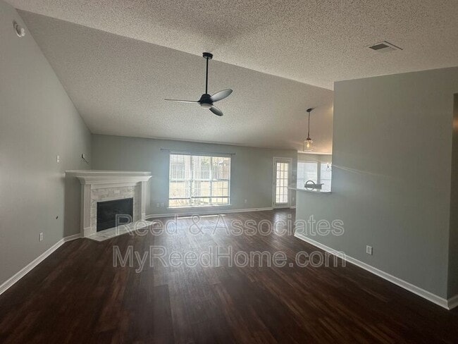 Photo - 11625 Dempsey Dr