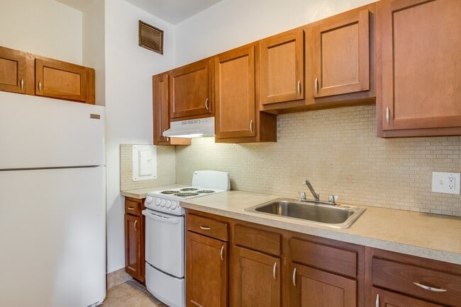 New Cadillac Square Apartments