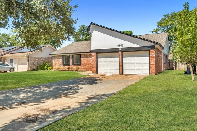 Photo - 8206 Willow Forest Dr
